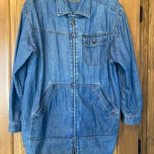 Liz Claiborne Classic Blue Lightweight Denim Jacket - Zipper Closure